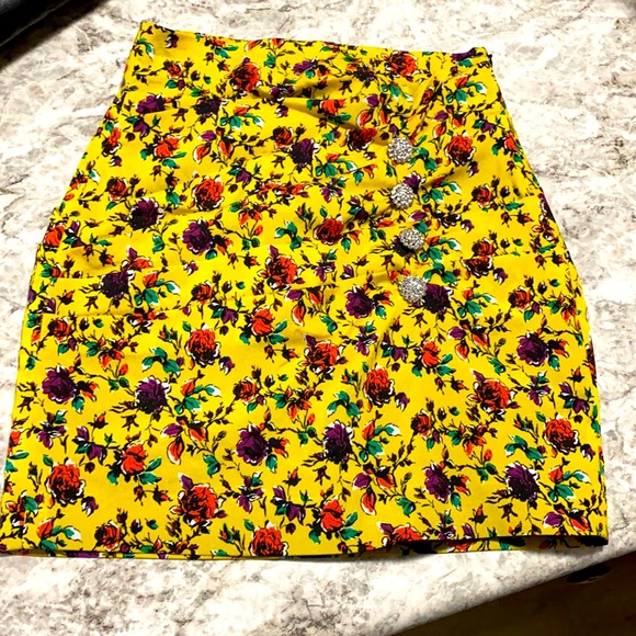 Zara Spring Mini Skirt - Picture 1 of 6